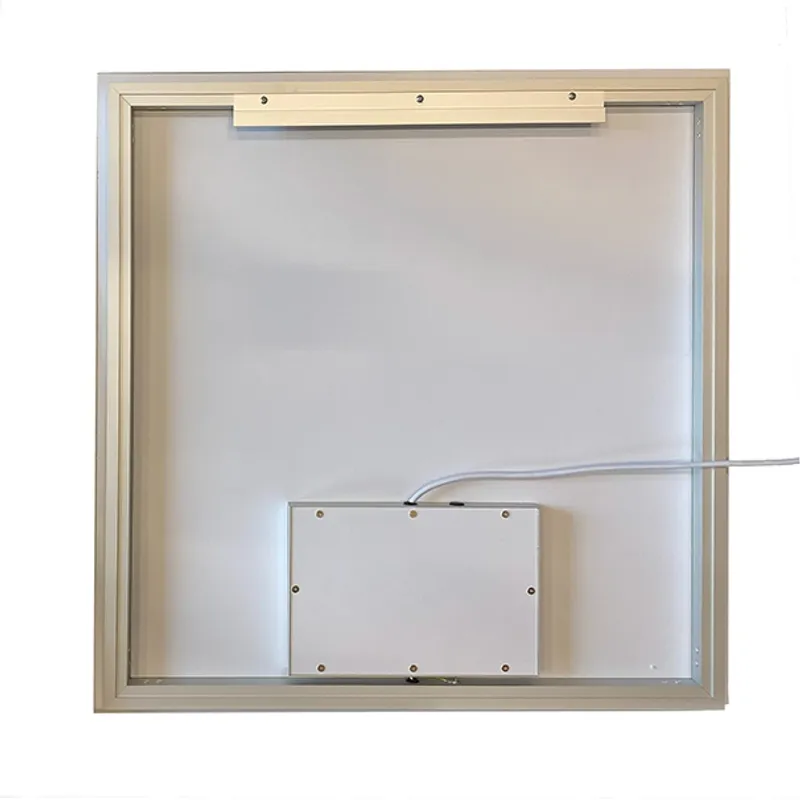 SPEILPRØVE (9) Firkantet baderomsspeil m/LED-belysning, 70x70cm